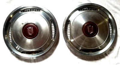 Juego de 2 tapacubos cromados Ford Crown Victoria 1983-86 15,5 pulgadas con montaje de 13,5 pulgadas Foto 1 de 4