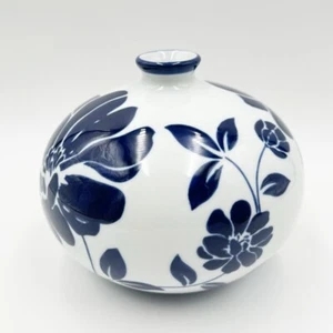 Decorative TARGET Blue and White Floral Vase - Picture 1 of 4