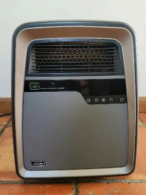 Lasko Radiant Quartz Space Heater Model 6101 - Movable with Wheels - Image 1 of 4