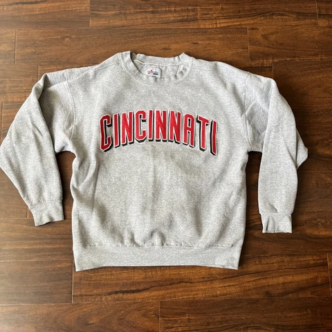 Cincinnati Reds Sweatshirt Crewneck Majestic Men’s Extra Large Sewn-On Letters Cover