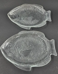 2 VTG Anchor Hocking Glass FISH SHAPED Serving Platter Plate OVENPROOF USA - Picture 1 of 3