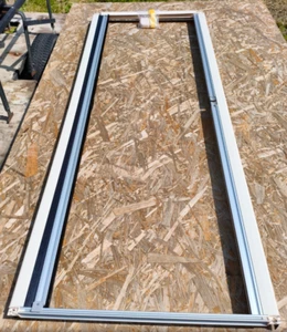 Hymer Aufbautür-Fliegengitter Insektenschutztür Bestellmaß 1731 x 600 RAL 9001 - Bild 1 von 2