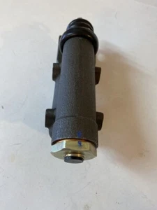 1955 - 1959 CHEVROLET GMC TRUCK MASTER CYLINDER 21680 1/2- 1 TON - Picture 1 of 5