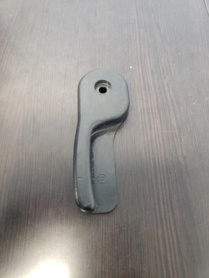 Manija de liberación del capó OEM BMW E36 Z3 Foto 1 de 3