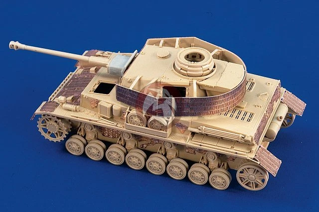 Verlinden 1/35 German Panzer IV Tank Zimmerit and Details WWII Resin PE 1775