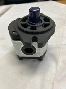 Dynamic GP-F20-06-P1-A interchange Hydraulic gear pump 2.80 GPM @ 1800 RPM 3650 - Picture 1 of 4