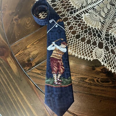 Nuevo de Lote Antiguo Corbata Deportiva Evan Picone Golfista Azul Marino Hecha en EE. UU. Seda Nueva con Etiquetas Foto 1 de 4