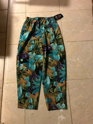 Pantalones cortos MAGGIE SWEET para mujer florales cómodos cintura elástica talla pm, ¡como nuevos con etiquetas! Foto 1 de 3