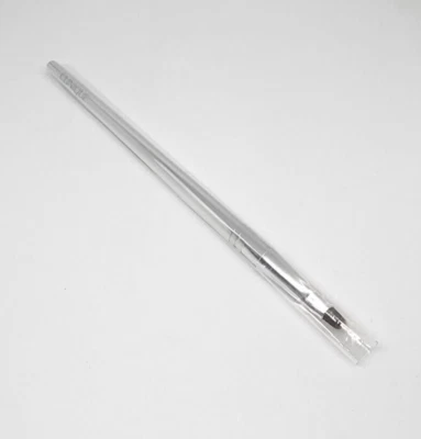 Cepillo delineador de ojos Clinique cepillo de tamaño completo en manga Foto 1 de 4