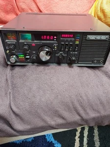 Vintage Yaesu Frg-7000 Hf Communications Receiver out of clear out - Zdjęcie 1 z 6