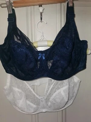Nuevo Juego de 2 Sujetadores Etiqueta 38h Azul Marino/Blanco Patrón de Encaje Boohoo Gancho de 3 Bares Perfecto Comodidad Foto 1 de 4