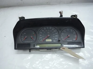 1998 VOLVO V70 WAGON SPEEDOMETER GAUGE CLUSTER INSTUMENT 137K OEM 1999 2000 - Picture 1 of 9