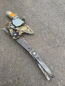 1985 PORSCHE 944 DOOR WINDOW REGULATOR FRONT LEFT DRIVER - Picture 1 of 5