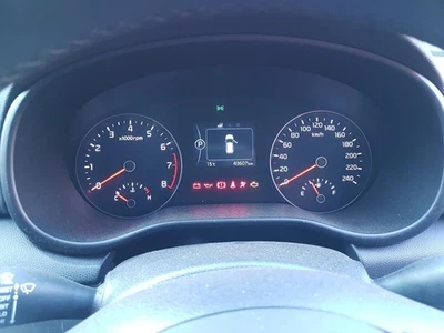 KIA SPORTAGE INSTRUMENT CLUSTER PETROL, QL, 10/15- - image 1 of 4