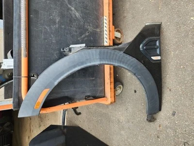 (LOCAL PICKUP ONLY) Driver Left Fender Base Fits 17-23 COUNTRYMAN 754118 - Image 1 of 4