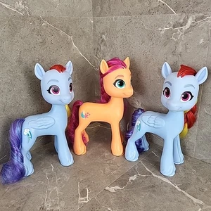 My Little Pony MLP Unicorn Izzy Moonbow Sunny Starscout 9” Figure 2020 MLP - Picture 1 of 11