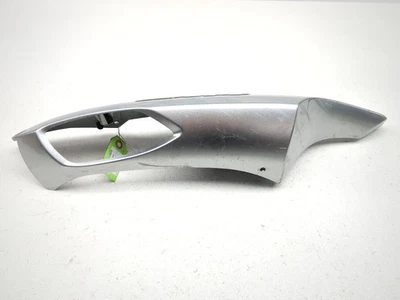 06-11 Panel de cubierta de carenado trasero derecho Kawasaki Ninja ZX14 ZX1400C 36040-0034 Foto 1 de 4