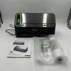 FoodSaver V4400 2-in-1 Vacuum Sealer Machine with Starter Kit - Picture 1 of 9