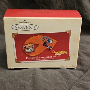 Hallmark Deora II & Sweet 16 II Hot Wheels 35th Anniversary Ornament - ohne Box - Bild 1 von 6