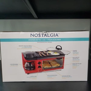 Brand New Nostalgia Retro 3-in-1 Family Size Breakfast Station RED - Picture 1 of 3