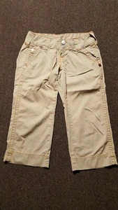 TRUE RELIGION Women’s Sammy BigT Beige100% Cotton 3/4 Cut Short Pants 26 USA - Picture 1 of 12