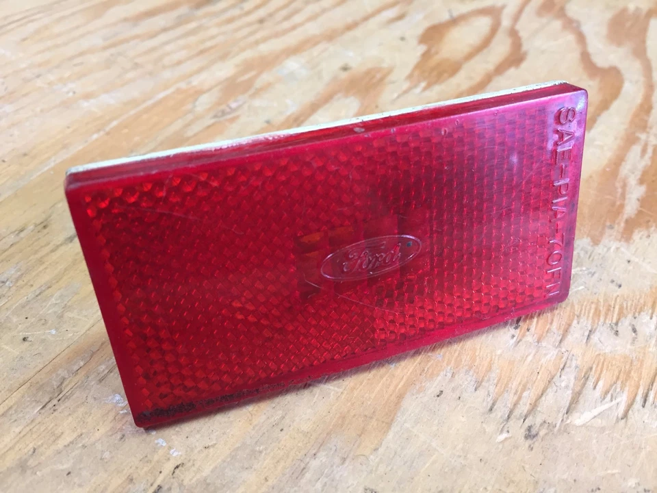 1970 70 FORD MUSTANG MACH 1 BOSS 302 GRANDE LENTE MARCADOR LATERAL VERMELHA - Imagem 1 de 2