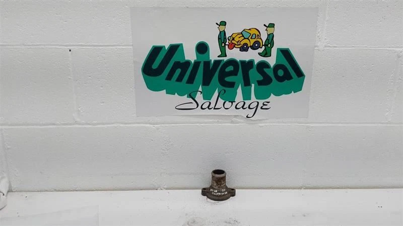 Ford Windstar 2003 carcasa termostato de 3,8 litros  Foto 1 de 4