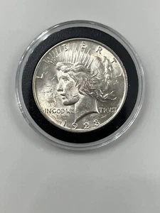 Dólar de plata P Peace 1923 90 % moneda de plata de Estados Unidos cruda en cápsula Filadelfia - Imagen 1 de 3