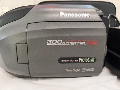 Panasonic PV-L780D 300X VHS-C Camcorder Palmcorder with Photoshot - Image 1 of 4