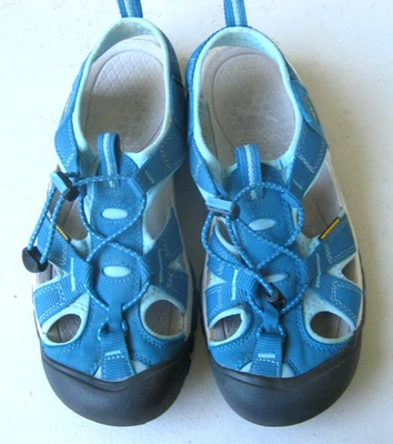 Keen Newport womens sandals size 9.5 Blue Excellent - Image 1 of 4