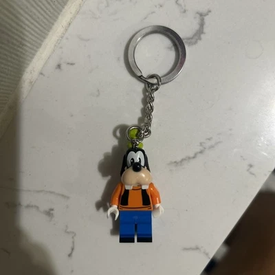 LEGO Disney Goofy Keychain 854196 - Image 1 of 4