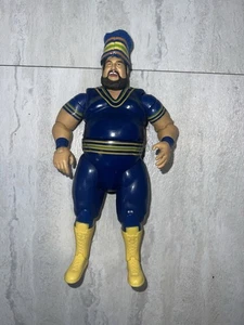 WWE Wrestling Jakks Classic Superstars Series 9 Akeem Figur & Hut Zubehör - Bild 1 von 2