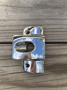 Harley-Davidson Headbolt Bridge Spark Plug Cover Chrome B&S Twin Cam 43858-00 - Picture 1 of 10