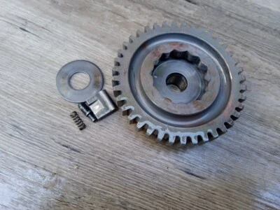 1974 Suzuki GT 250 Kick Start Gear gt250 tm oem original - Изображение 1 из 2