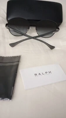 sunglasses women - Image 1 of 4