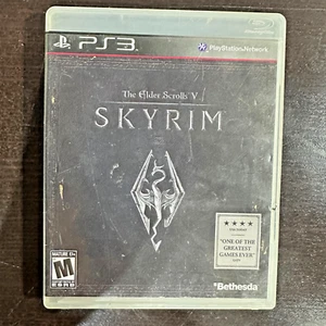 Skyrim The Elder Scrolls V PS3 Game Epic Fantasy Adventure RPG Playstation - Picture 1 of 4