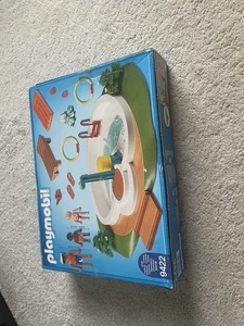 Playmobil Family Fun Swimming Pool With Real Water Pump Shower 9422. Boxed - Picture 1 of 8
