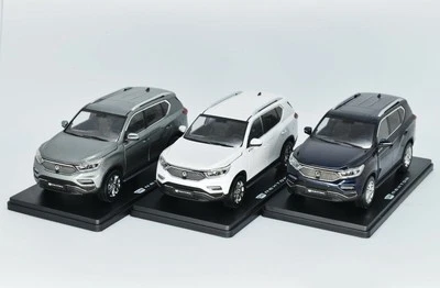 SSANGYONG G4 Rexton 1:24 Scala Modello Diecast Dettagliato Auto - Immagine 1 di 4