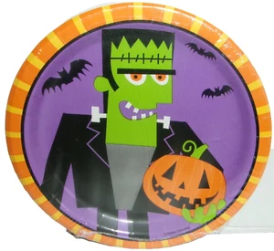 Platos de papel de postre HALLOWEEN ~ 12 quilates ~ 6 7/8 de diámetro ~ PERSONAJES ESPELUZNANTES - Imagen 1 de 1