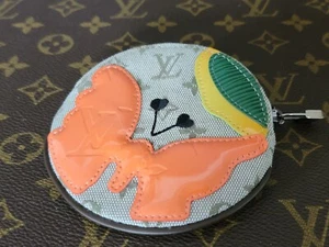 Louis Vuitton Authentic Conte de Fees Monogram Round Coin Purse Butterfly Mini - Bild 1 von 9