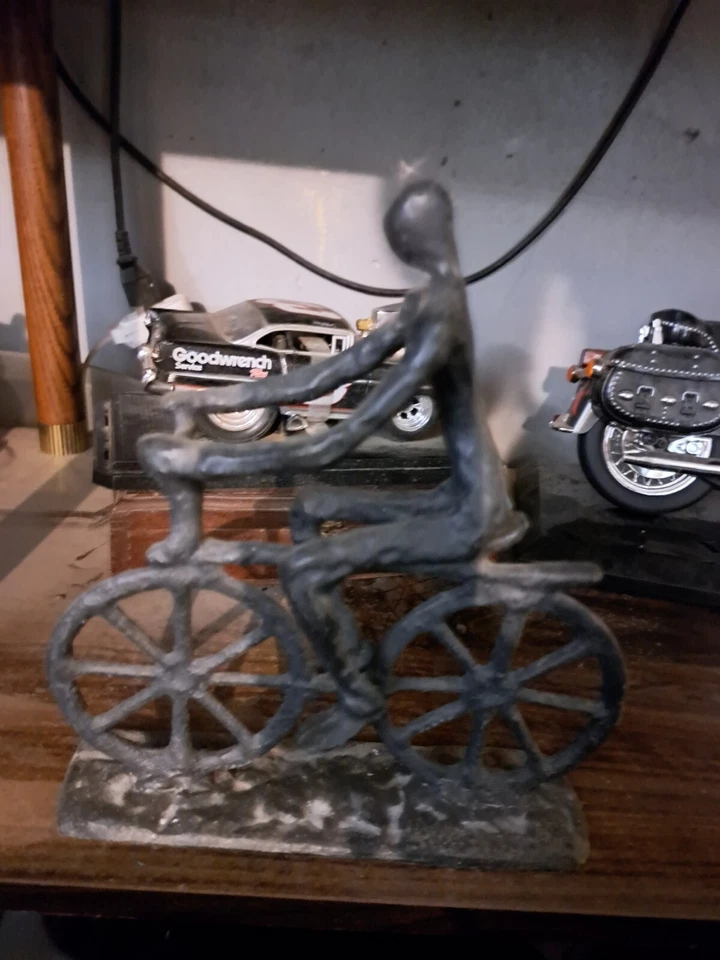 "Escultura brutalista de colección bicicleta moderna ciclista bronce metal arte 9"" X 8""" Foto 1 de 1