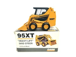 Case 95XT Skid-Steer Loader - Conrad 1:32 Scale Diecast Model #5408 - Picture 1 of 6