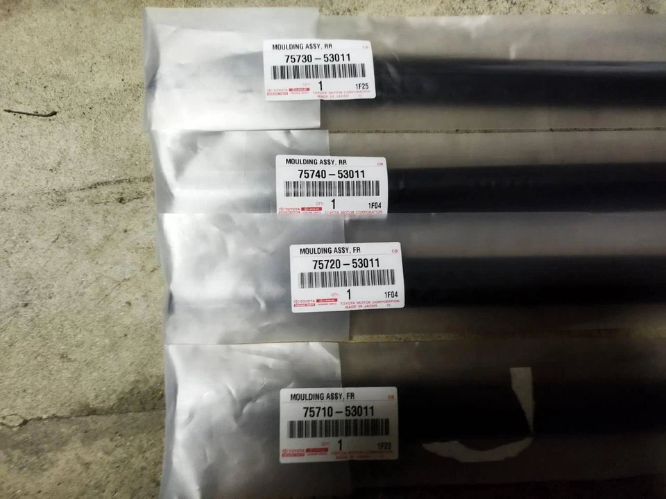 Juego de molduras de cinturón de puerta delantera trasera original Toyota Altezza Lexus IS300 01-05 OEM Foto 1 de 1