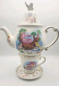 Disney Parks Alice im Wunderland gestapelte Teekanne Tasse Mad Tea Party Cheshire Cat - Bild 1 von 16