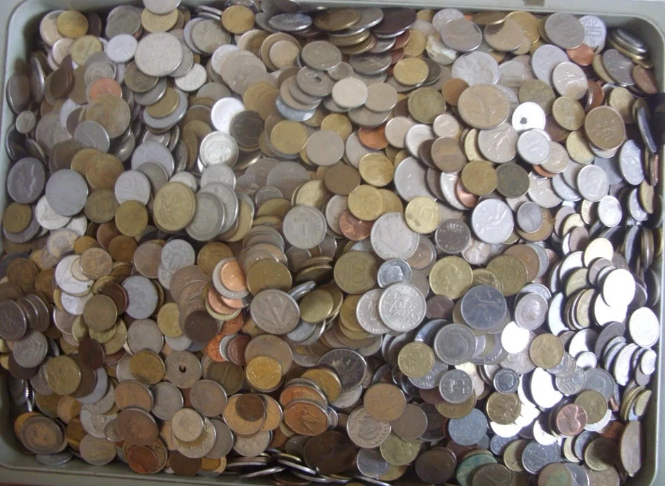 🔥 lot of 100 world mixed coins - Image 1 of 3