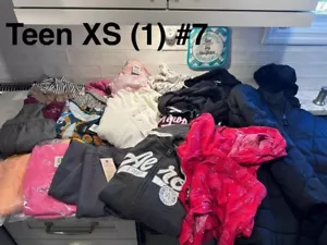 Mädchen Teen Mode Bekleidungspaket Gr. XS (1) Neu & schonend getragen 20 Teile Mantel Hoodies - Bild 1 von 7