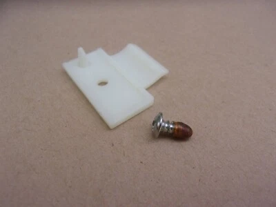 Nuevo Dodge Coronet 1965 1966 1967 cargador basculante clip de moldura Foto 1 de 3