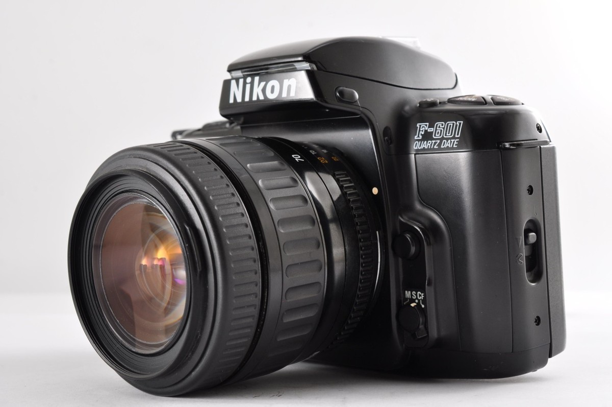 Nikon F-601 一眼レフカメラ 70mmレンズ付き Nikon F-601 - プラカメだって生きている。ような気がする。