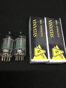 PAR EMPAREJADO SYLVANIA 12AX7 (ECC83) tubos de vacío de audio vintage PROBADOS 9.9040 - Imagen 1 de 2