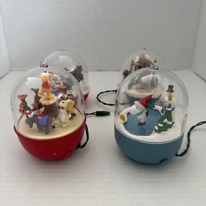 Winnie The Pooh Snoopy Feliz Navidad 1992 1995 Sello Movimiento Música Ornamento - Imagen 1 de 9